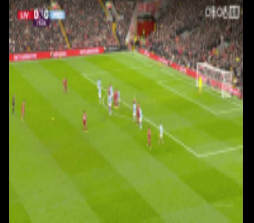 復(fù)刻！索博超遠(yuǎn)距離任意球世界波破曼城，此前相似位置破槍手