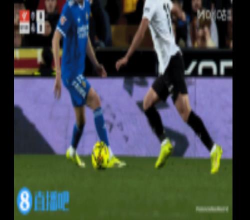 這是真痛！里奧哈大力抽射擊中卡馬文加襠部，后者非常痛苦