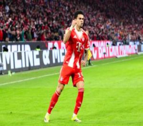 超級大腿！迪亞斯帽子戲法+2造點+造紅牌，導演拜仁51大勝