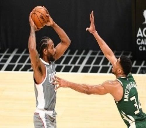 內(nèi)外線側(cè)翼均需補強但未行動火箭或許是為了休賽期豪賭字母&小卡