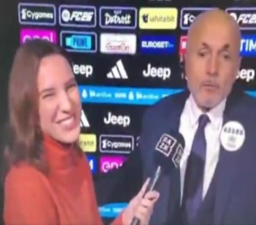 阿珍你來真的斯帕萊蒂親吻女記者并強(qiáng)調(diào)：接觸不等于犯規(guī)