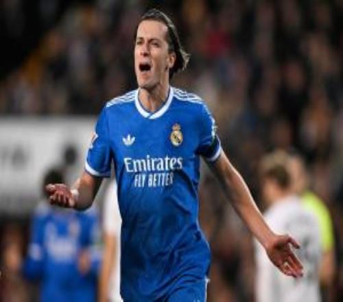 聯(lián)賽7連勝！皇馬20瓦倫西亞距榜首1分卡雷拉斯一條龍姆巴佩破門