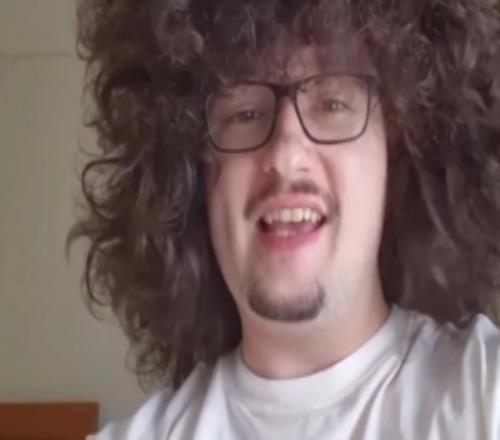 曼聯(lián)蓄發(fā)哥辟謠賺上百萬英鎊：沒那么多到時剪完就把頭發(fā)捐了