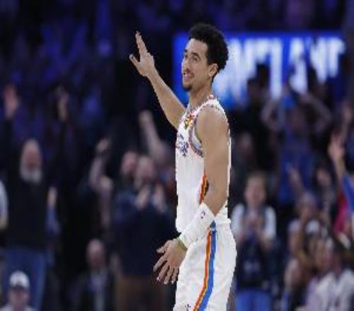 次節(jié)上來砍分！麥凱恩半場(chǎng)5中3拿到7分正負(fù)值+11