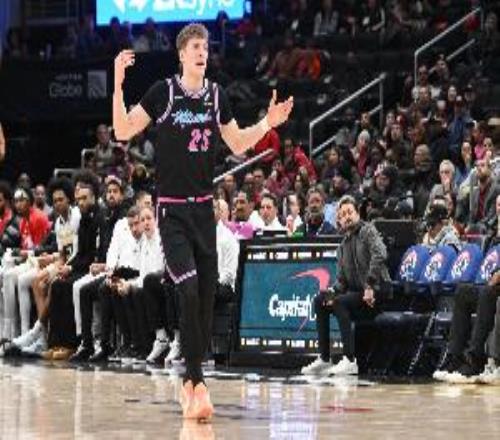 維金斯：亞庫喬尼斯攻防兩端都很出色對(duì)球隊(duì)很重要會(huì)繼續(xù)信任他