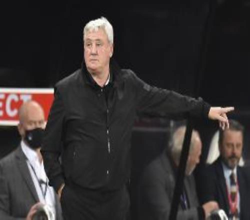 史蒂夫布魯斯：執(zhí)教紐卡后期曾遭遇死亡威脅，不得不找警察介入