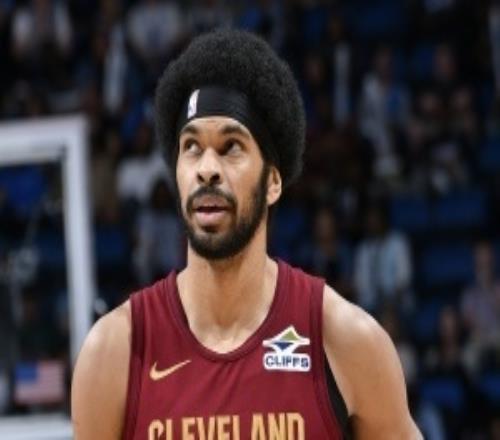 哈登：阿倫的表現(xiàn)讓人難以置信他做到了球隊要求的所有事