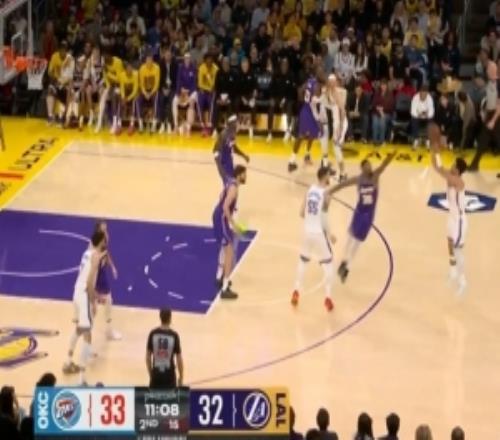 上來就砍分！麥凱恩急停跳投&外線三分個(gè)人連拿5分