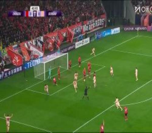 VAR介入！第42分鐘，對手憑借定位球破門，蓉城01落后武里南聯