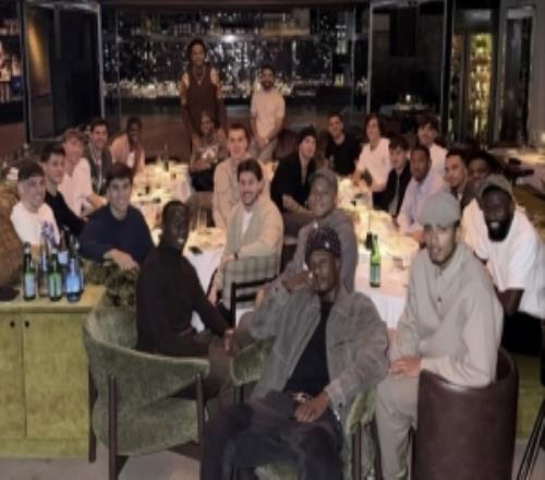 記者：維尼修斯組織皇馬球員聚餐，他是餐廳老板之一