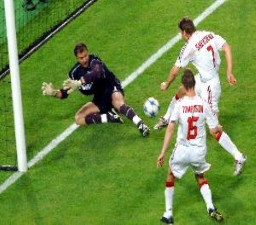 舍甫琴科：當年"半場開香檳"全是胡扯，決賽后我三四個月沒睡著覺