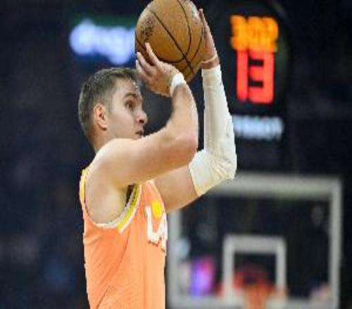 精英射手！梅里爾多次單場飚進9+三分騎士隊史第一人