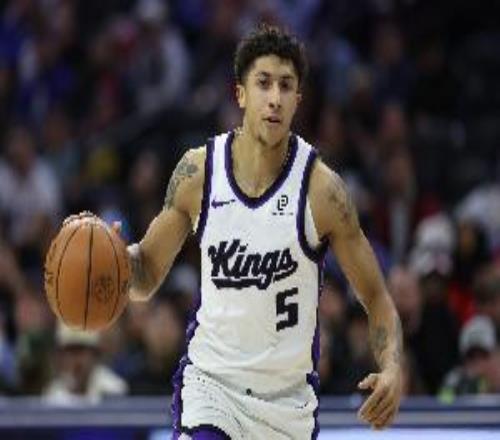 真給你機(jī)會(huì)！新秀克利福德半場(chǎng)9中0僅拿1分正負(fù)值25最低