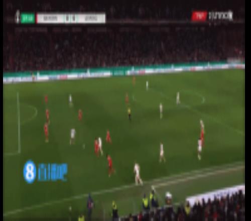 萊比錫將帥裁判水平配不上八強(qiáng)戰(zhàn)第27分鐘不給點(diǎn)球也該給任意球