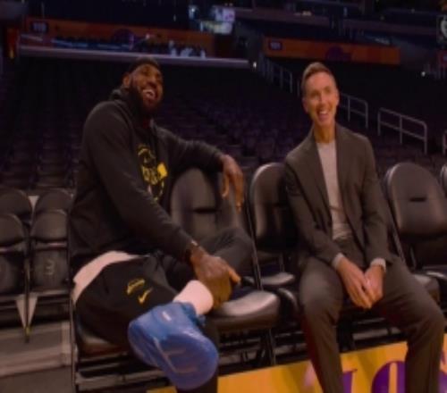 詹姆斯：年輕時的我只想跑得快跳得高現(xiàn)在更多是從頭腦層面?zhèn)鋺?zhàn)