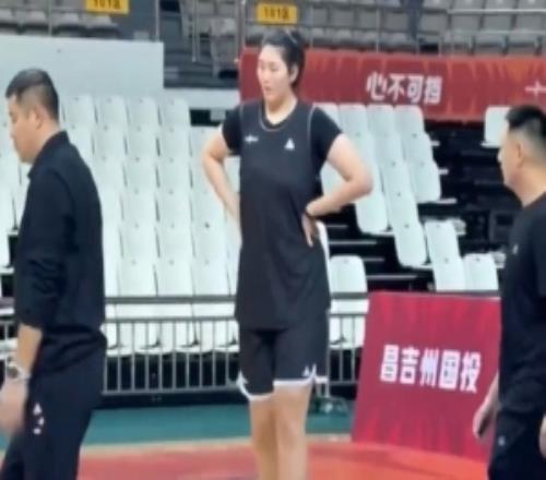 現(xiàn)代籃球終究還是沒(méi)有放過(guò)張子宇