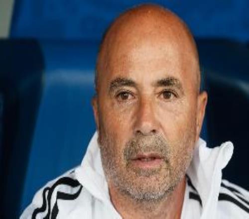 官方：米內(nèi)羅競(jìng)技宣布主帥桑保利下課，本賽季在巴甲2平1負(fù)