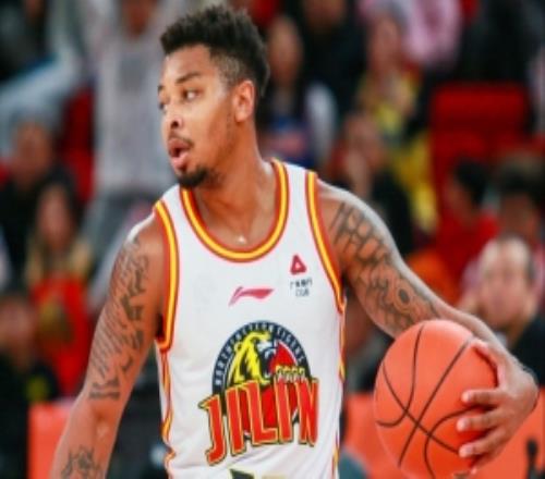 NBL場(chǎng)均15.9分3.5板3.5助！媒體人：昆汀皮特森將加盟福建男籃