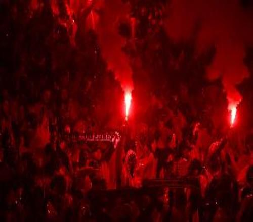 巴黎50馬賽比賽中球迷唱恐同歌曲，現(xiàn)場(chǎng)播報(bào)員不得不廣播警告