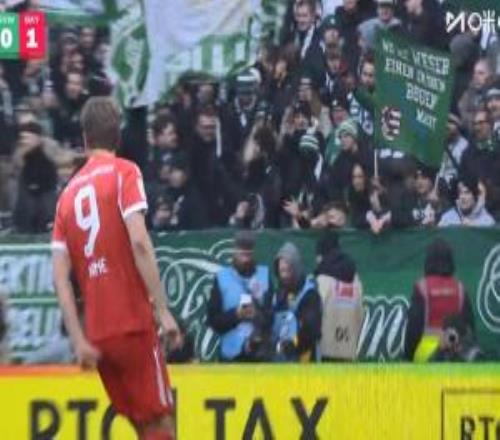 頂尖射術！凱恩刁鉆遠射破門，5分鐘內完成雙響！拜仁20領先