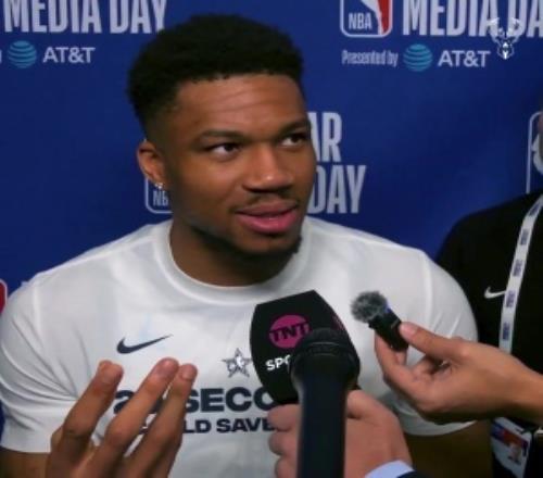 字母哥談梅羅：梅西也許歷史最佳、我更像C羅，比較取決個人傾向