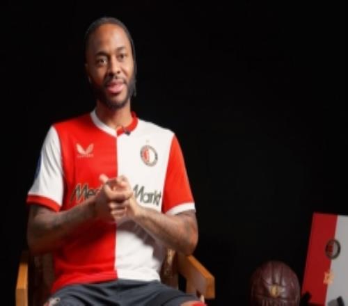 斯特林：費(fèi)耶諾德讓我有安菲爾德的感覺我和范佩西足球理念一致