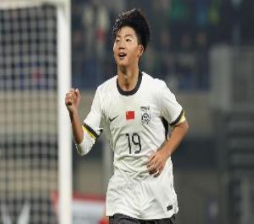 媒體人：萬項(xiàng)是國家級力捧未來之星，貝爾格萊德紅星是造星工場