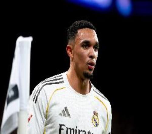 阿斯稱贊阿諾德：不僅是會傳中，其后場組織進攻能力已令隊友信服