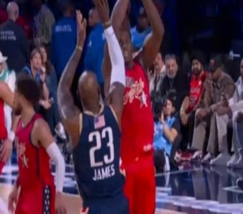 百步穿楊！詹姆斯外線開炮首次出手三分便正中靶心