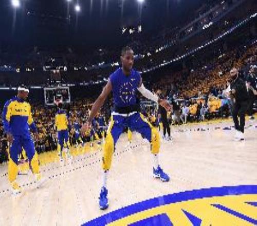 庫明加身邊人吃太多路威：球隊(duì)都鼓勵多拿吃的吃不完就得扔掉