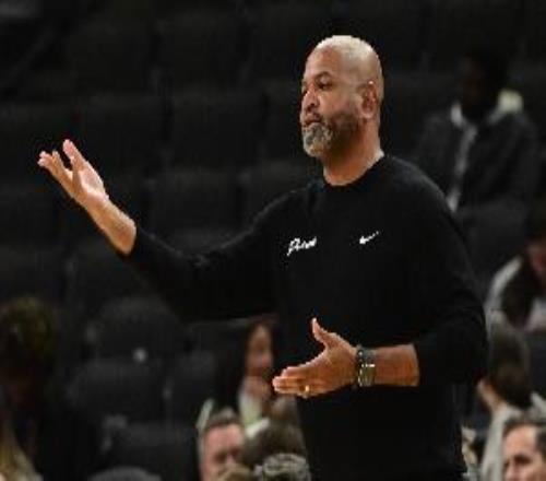 比克斯塔夫：我?guī)Щ鸺M季后賽時證明了自己卻未得到另一份工作