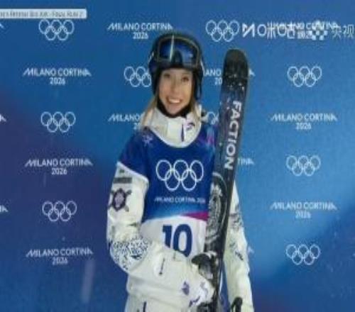 自由式滑雪女子大跳臺決賽第2輪：谷愛凌獲61.25分劉夢婷獲90分