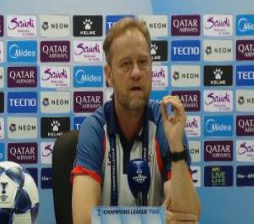 40變03！河內(nèi)主帥：亞足聯(lián)報(bào)告中球員均合規(guī)，下面小字稱不負(fù)責(zé)