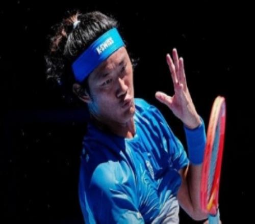 張之臻20輕取資格賽選手巴耶納，晉級(jí)ATP500多哈站第二輪