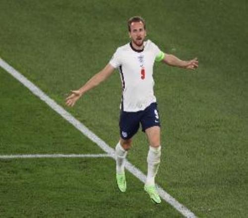 藍軍舊將難以理解凱恩不被視為世界級他技術(shù)不如魯尼但進球更多