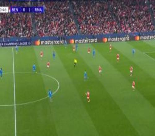 風(fēng)波告一段落！維尼修斯回到場上，皇馬vs本菲卡比賽恢復(fù)