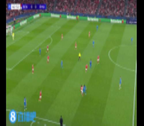 腳感不太熱！姆巴佩連續(xù)失良機(jī)，維尼修斯妙傳打高，內(nèi)切被沒收