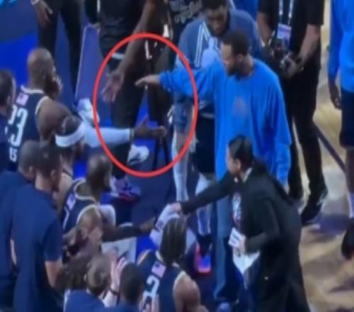 破案了！全明星賽上詹姆斯跟庫里還是有擊掌的