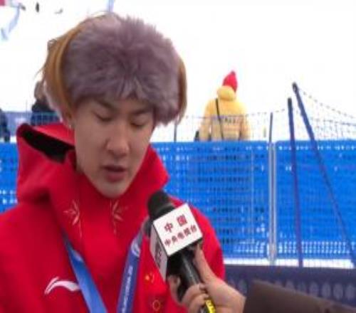 蘇翊鳴賽后采訪再落淚：能為中國(guó)隊(duì)拿下首金，意義比任何事都重大