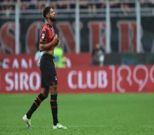 記者：奇克患有胃腸炎預(yù)計(jì)對陣科莫不會(huì)首發(fā)，但可以上場