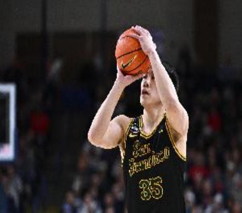 籃板積極但不太準(zhǔn)！王俊杰替補(bǔ)20分鐘4中1拿3分4板1帽罰球4中1