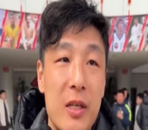 武磊：現(xiàn)在慢慢逐步開始動球，希望聯(lián)賽開始后能跟隊訓(xùn)練