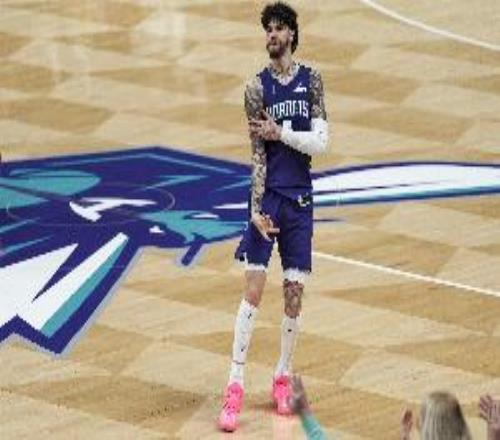 遭遇交通事故！黃蜂記者：拉梅洛鮑爾未受傷