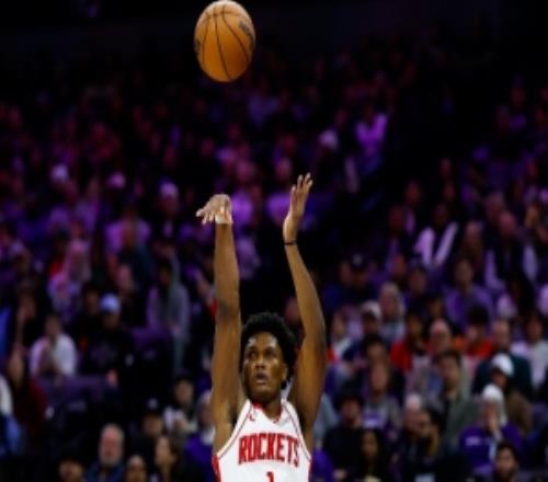 解說：一看阿門要投三分心就涼半截季前賽投挺好后來越來越不行