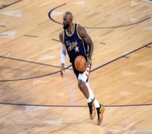 詹姆斯回顧全明星：感恩且無(wú)比榮幸能參與其中！謝謝大家！