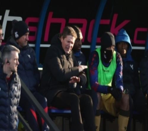 歐協(xié)聯(lián)附加賽客場戰(zhàn)平，記者：水晶宮球迷高喊要格拉斯納立馬下課