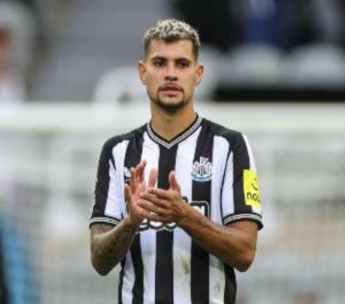 薩哈：曼聯(lián)需要引進(jìn)有侵略性的中場，可以考慮吉馬良斯或托納利