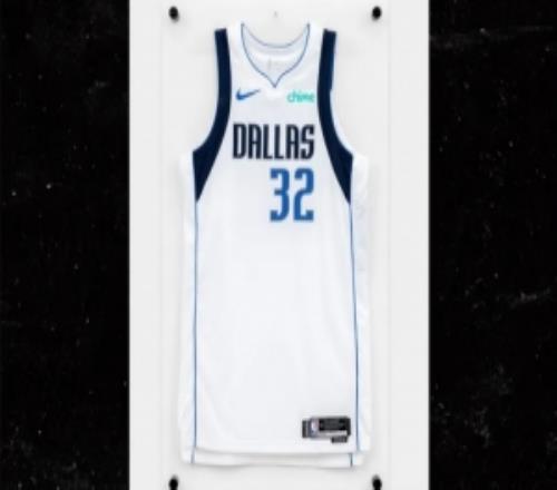 以后還會漲價弗拉格NBA首秀球衣拍出100萬美元天價！