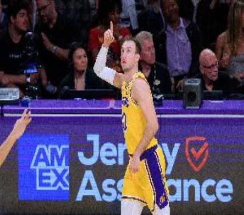 東契奇：肯納德在場能夠更好地幫我拉開空間我們需要繼續(xù)磨合