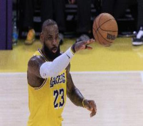 送巴圖姆絕殺機(jī)會！Skip：湖人本該穩(wěn)贏10分的局差點(diǎn)被詹姆斯玩脫